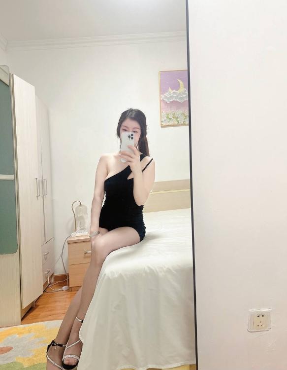 双流长腿瑜伽老师