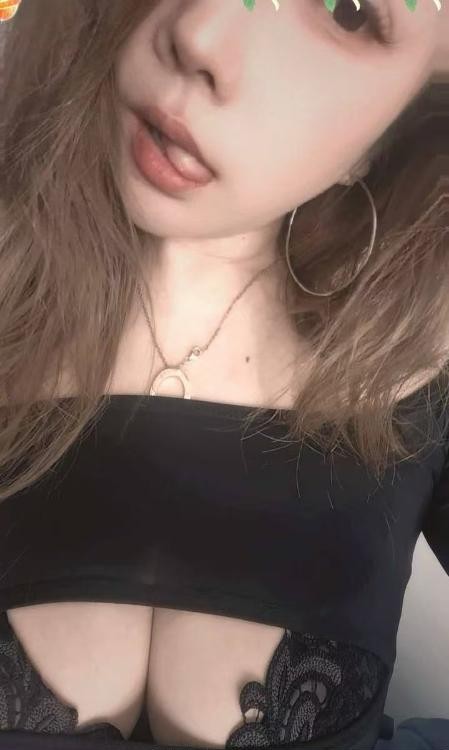 肥臀骚货妞妞