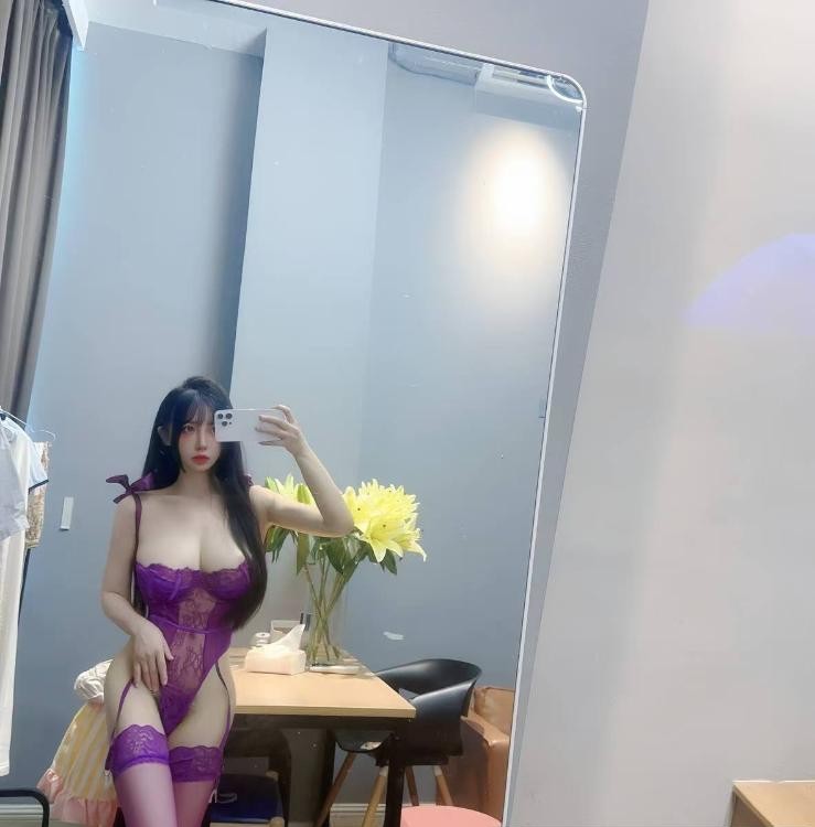 闵行大胸高颜值女神