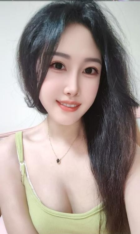 白嫩性感服务系