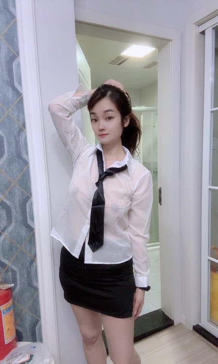 上城性感希希