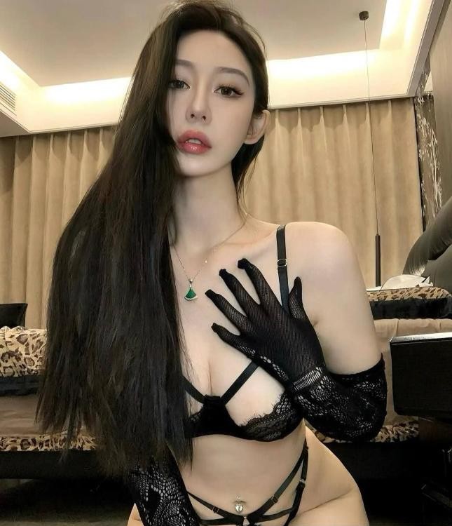 肤白貌美老板娘樱桃