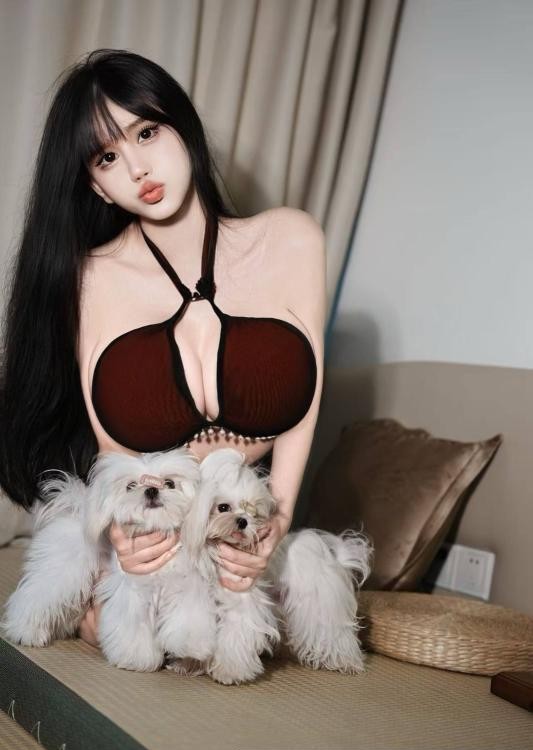 白嫩巨乳颜值大蜜蜜