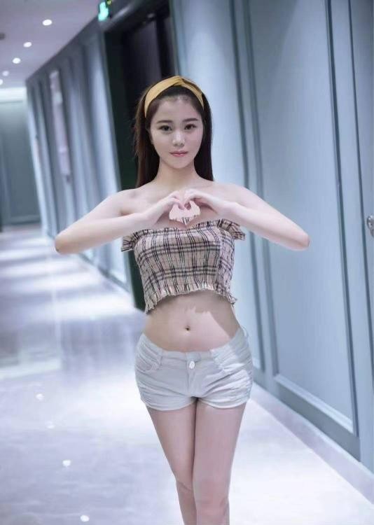 成熟的姐姐颖儿