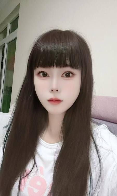 官渡肤白大胸女友