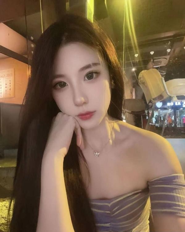 天河肉感十足李菲迪