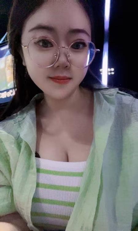 巨无霸琦琦