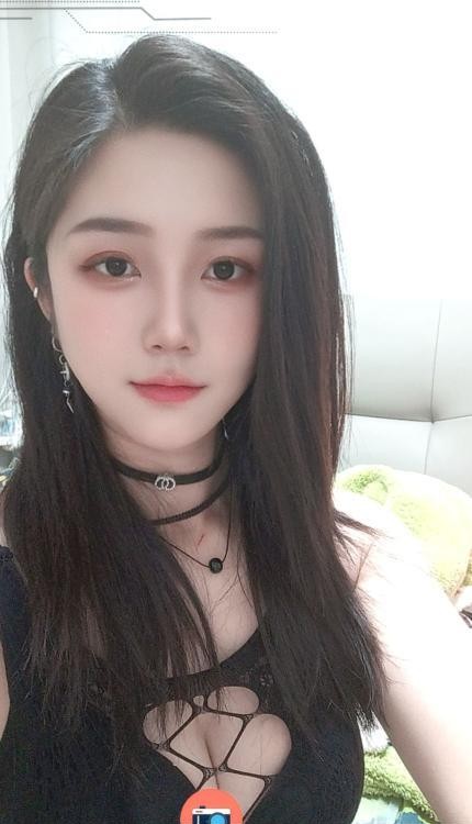 苗条纯御甜妹