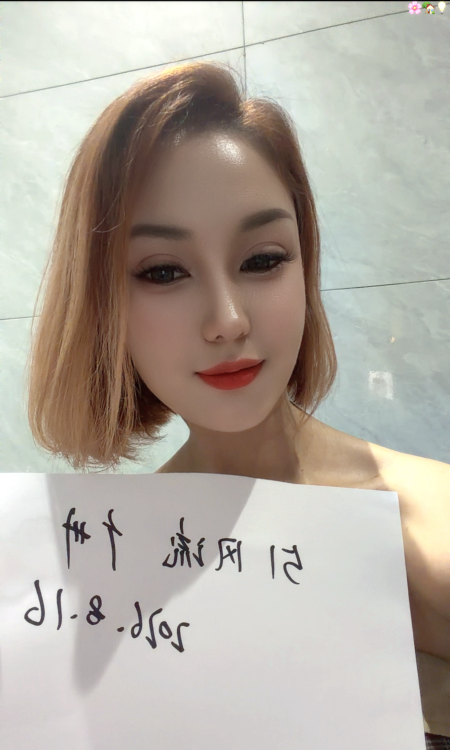 兼职模特混血蜜桃
