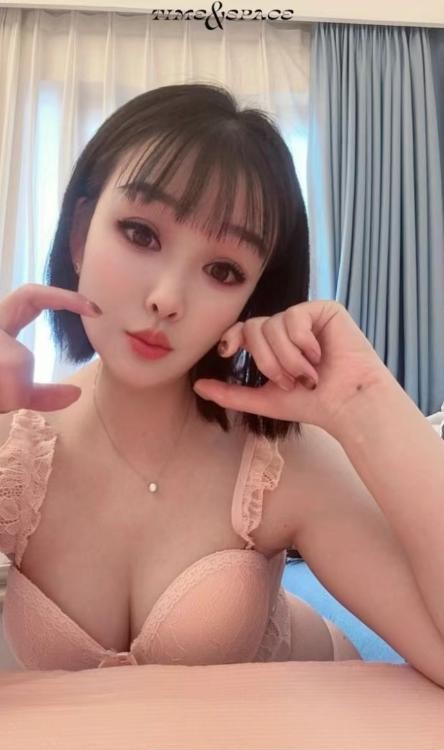 二刷服务系蜜桃臀梨子