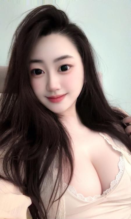 集美大奶珊珊