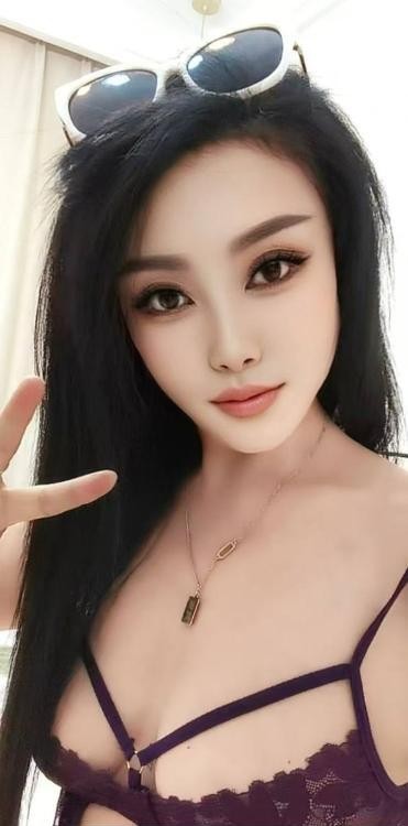 韵味十足火辣少妇