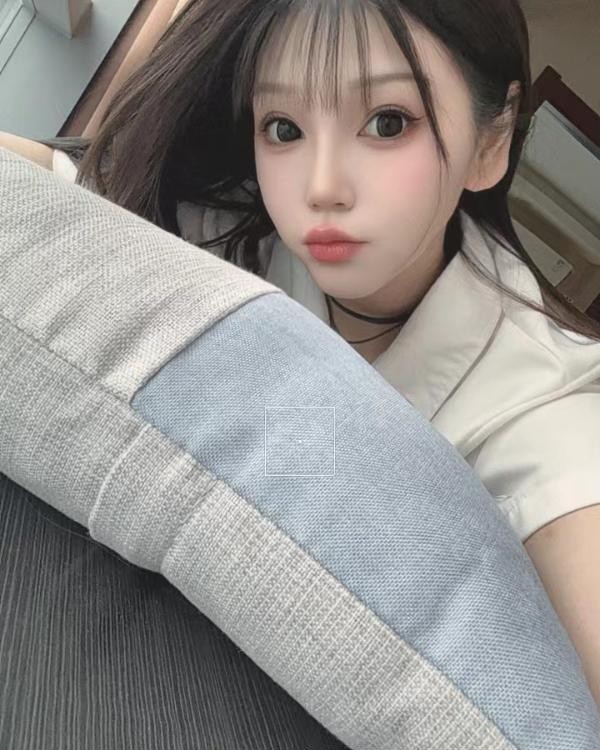 御萝双休的喵喵老师