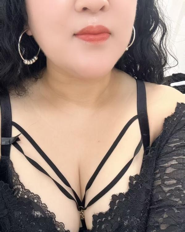 滨江丰乳肥臀泄火少妇