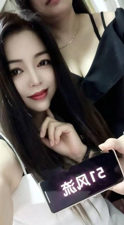 出击宝安双飞姐妹花
