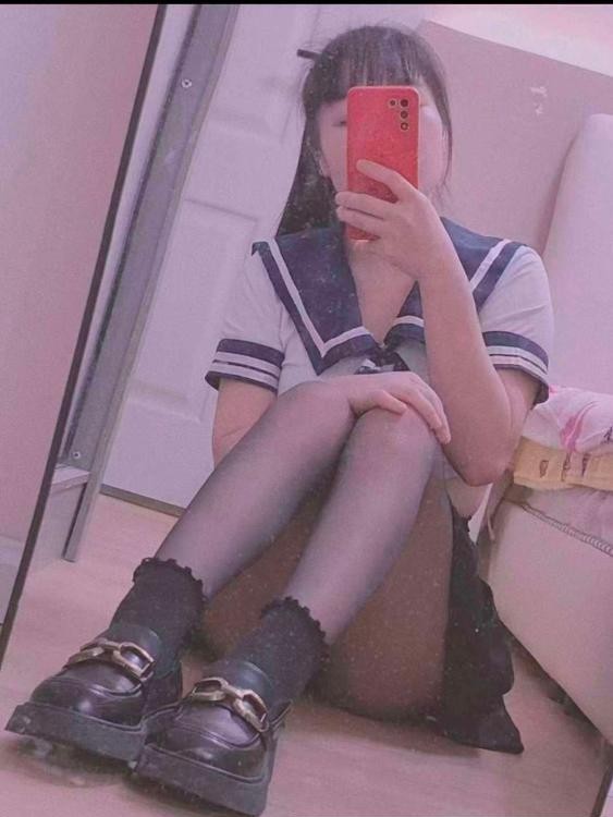 东门小唯