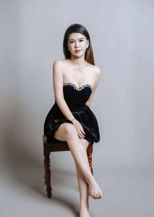 上海翘臀妹妹