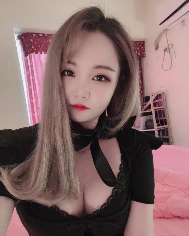 汉阳性感美腿小兮
