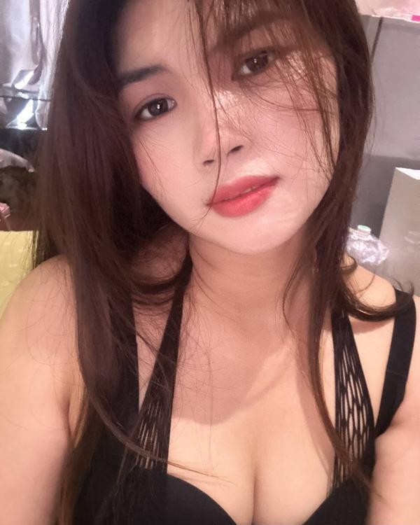 大长腿服务控少妇