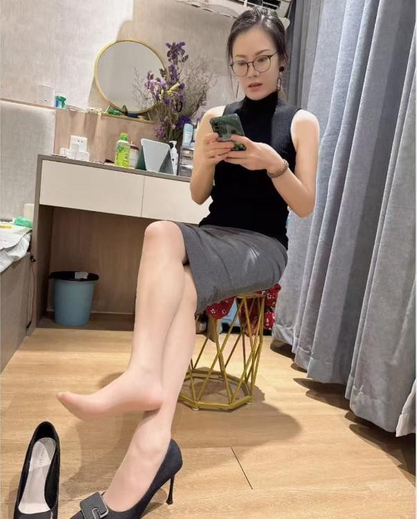 闷骚性感情趣老师
