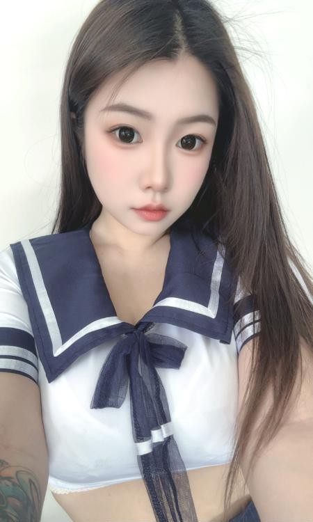 徐汇纹身制服大奶美女