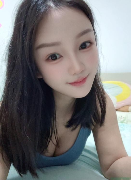 白云依依