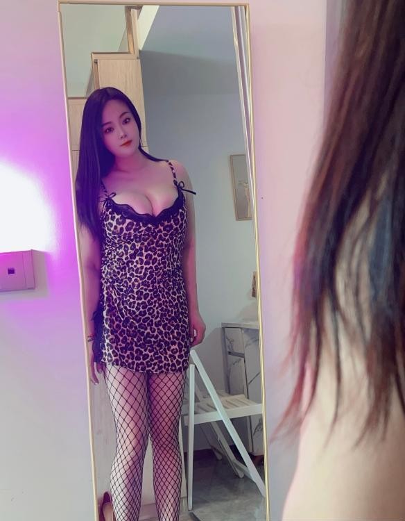 风情万种大奶子笛笛
