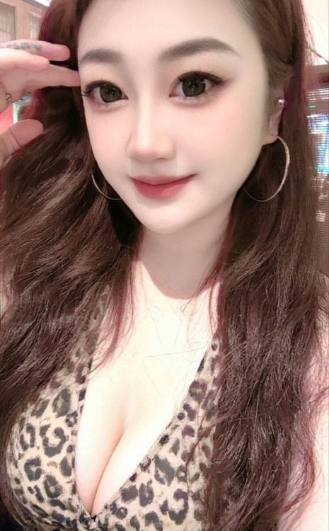 思明大胸E奶杉杉老师