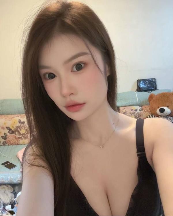 活泼开朗洋洋
