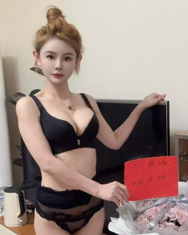 毒龙大奶小巧小豆包