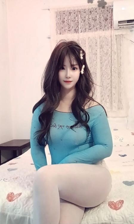 不限次大胸小女友