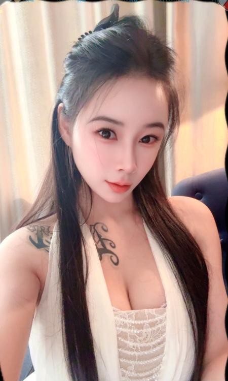 惠城舌吻反差靓御姐