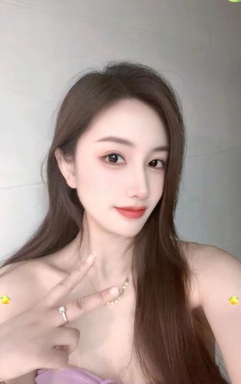 性感Selina御姐