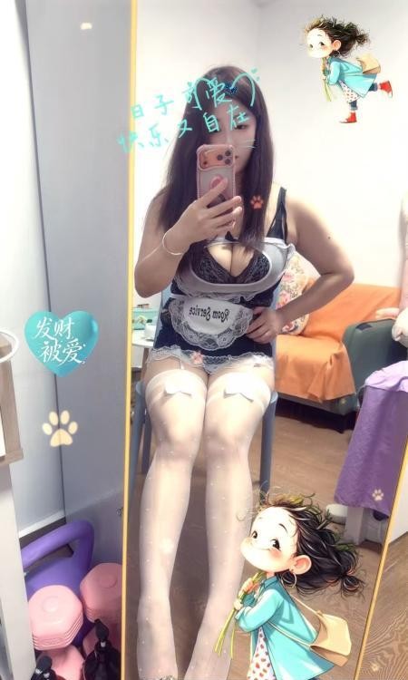 甜美巨乳御姐