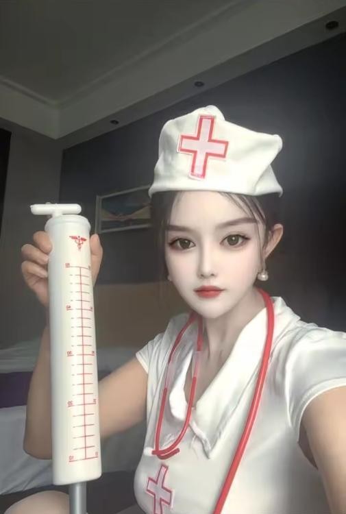 制服控的御姐