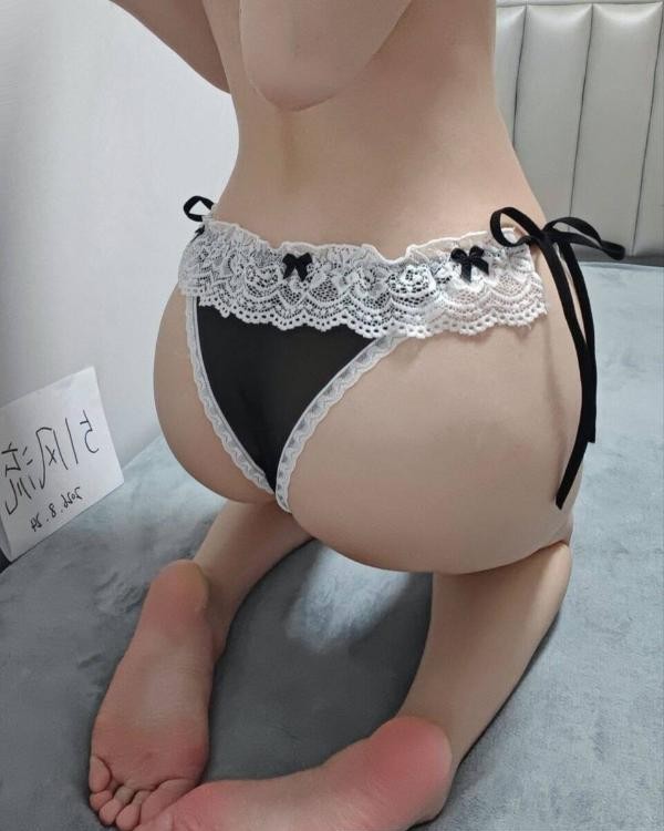 苗条大长腿学妹