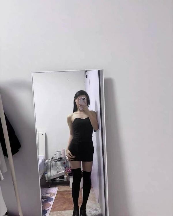 爆操太原眼镜妹
