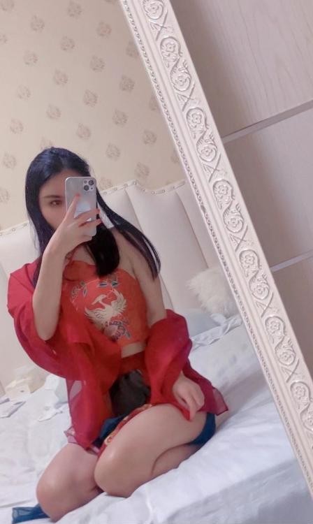 二刷妩媚多姿的美美