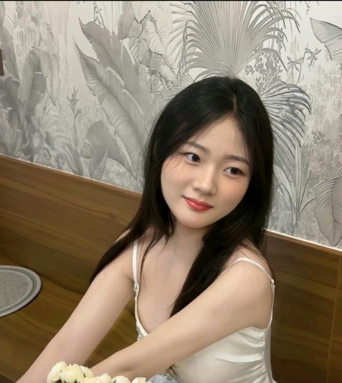 潮喷06年女孩梦梦