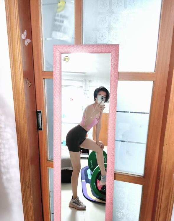 番禺御姐娜娜