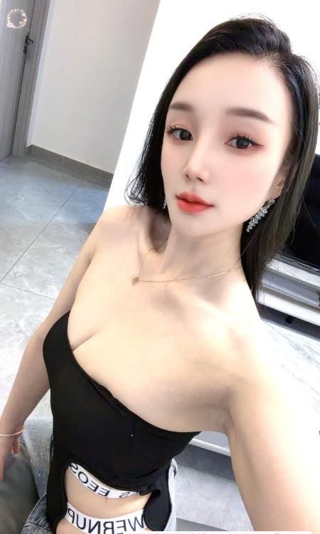 酷似小璐的优女
