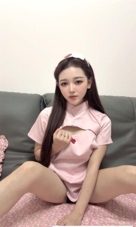 爆操小骚逼