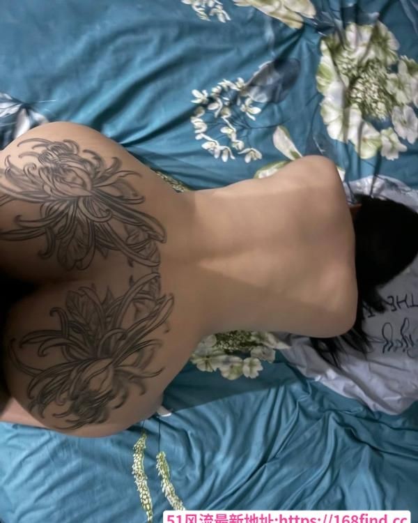 花臀淫娃兔兔