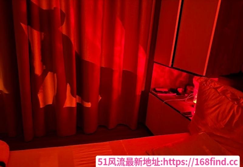纯天然大胸御姐
