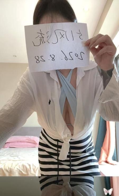 大胸微胖骚货