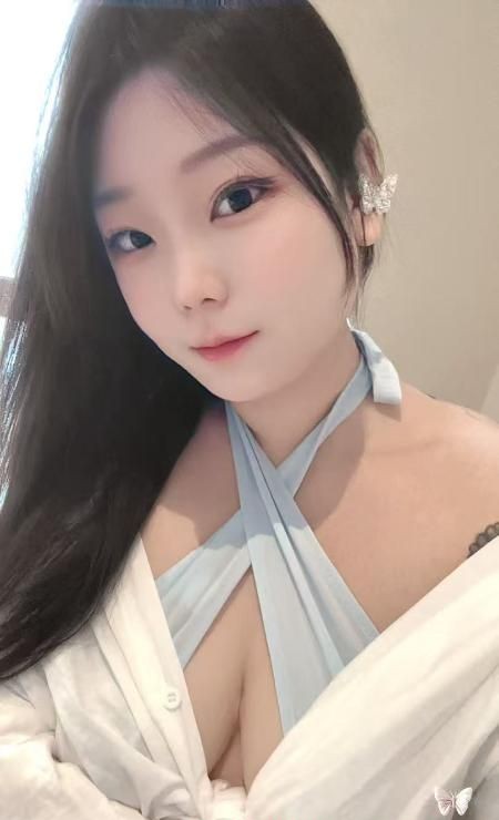 大胸微胖骚货