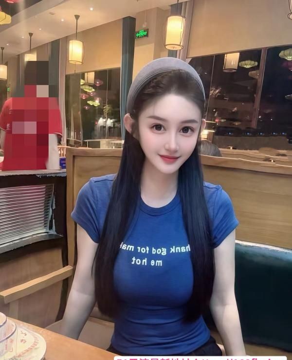 车模梦瑶