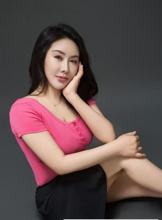 天河少妇小芳