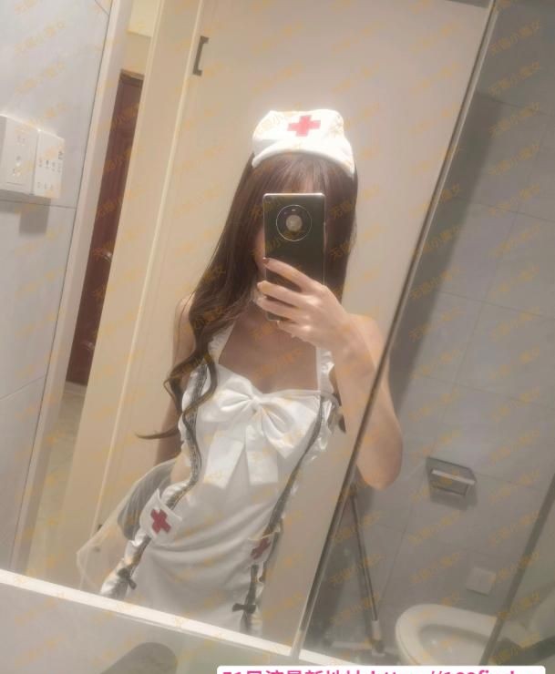 腰臀身材小魔女