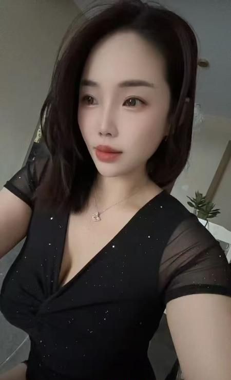 蜀山大胸静静